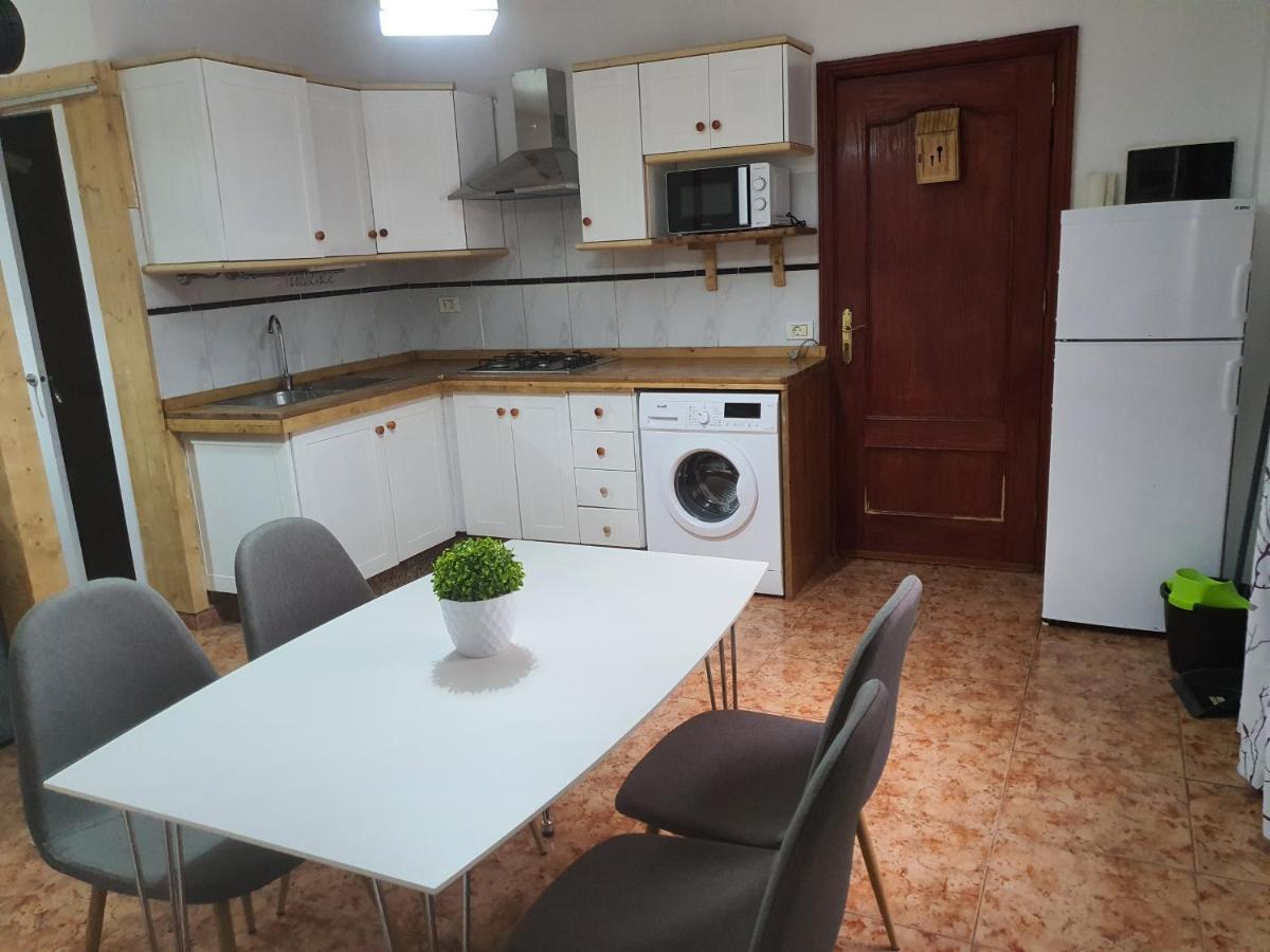 Апартаменты Apartamento Bajo Quintero Алькала Экстерьер фото